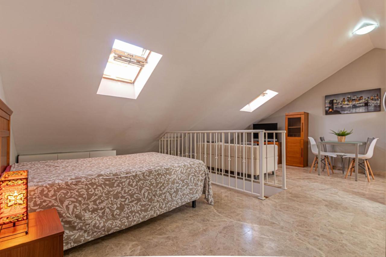 797 Holiday Rentals- Duplex Para 7 En La Carihuela A 1 Min De La Playa Торемолинос Екстериор снимка