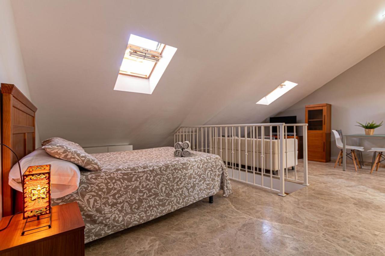 797 Holiday Rentals- Duplex Para 7 En La Carihuela A 1 Min De La Playa Торемолинос Екстериор снимка